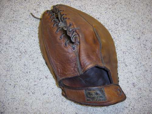 George Cox Nokona BM81 2 Back